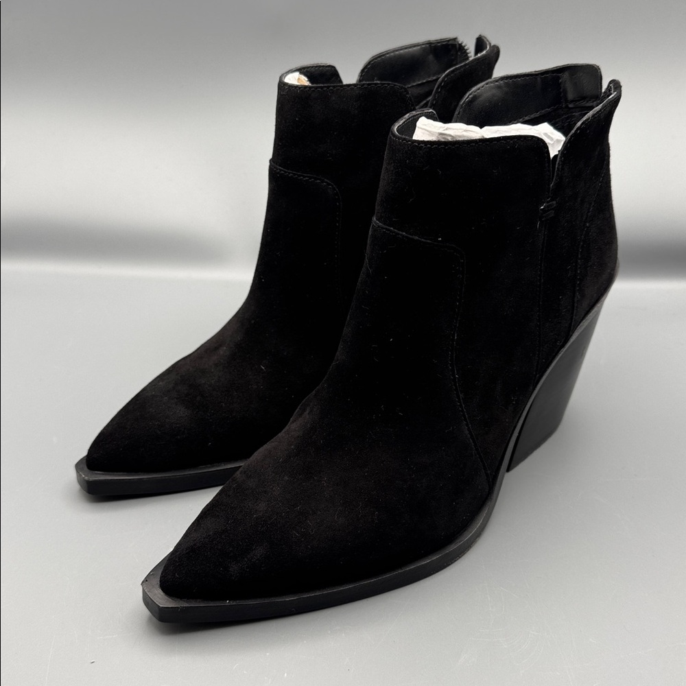 Vince Camuto Gradesha Suede Booties Black